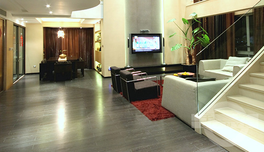 實(shí)木復(fù)合地板